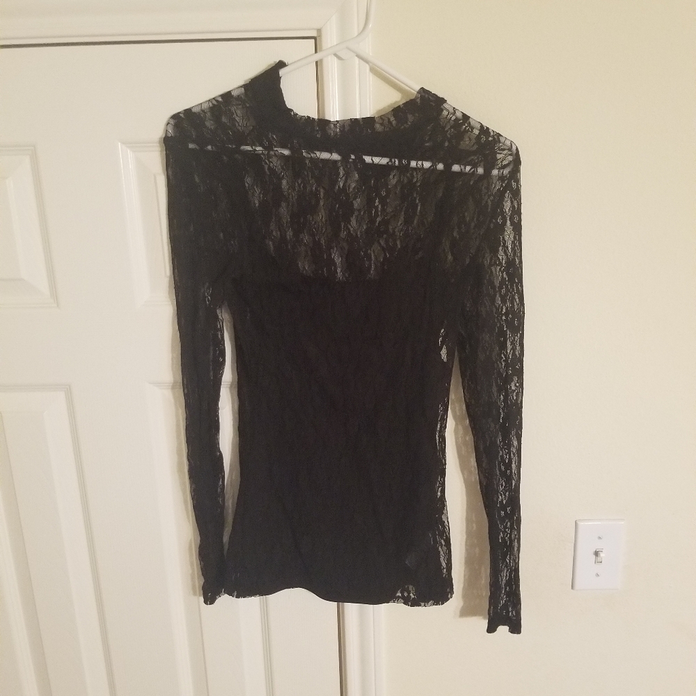Forever 21 black lace blouse in Medium